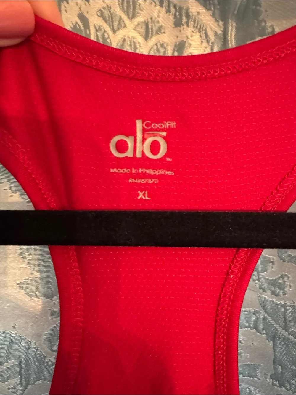 ALO Yoga Red Racerback V‑Neck Tank
